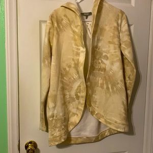 Cable & Gauge Cardigan. Tye-Dye style in cream color.